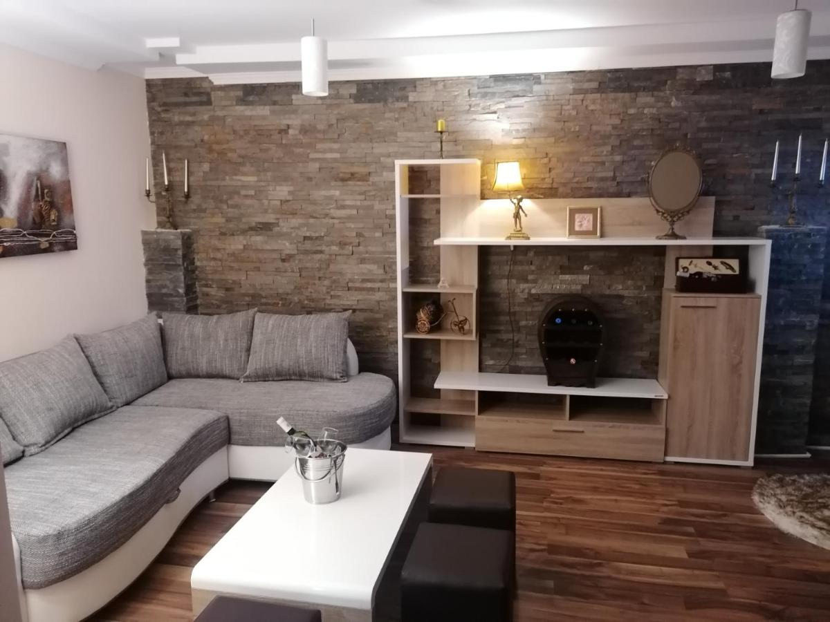 Apartman Dionis Sm Сремска-Митровица Экстерьер фото
